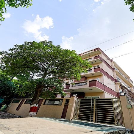 Ahuja Residency Noida Lägenhet Exteriör bild