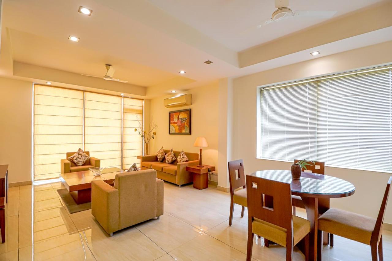 Ahuja Residency Noida Lägenhet Exteriör bild