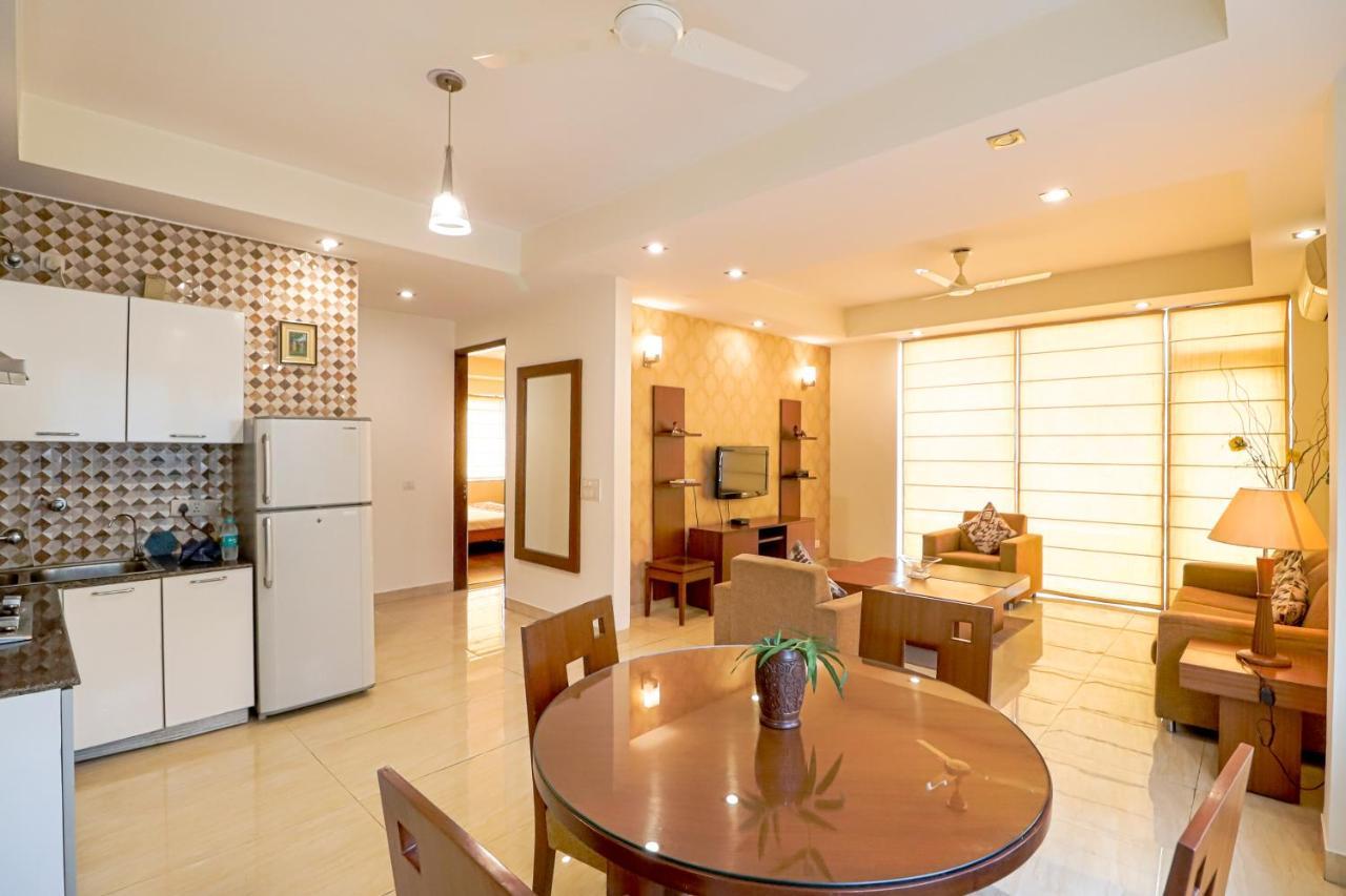 Ahuja Residency Noida Lägenhet Exteriör bild